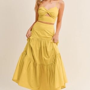 Mable brand Brielle Set yellow/green two piece crop top and skirt size M NWT